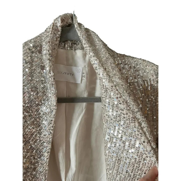 SIX/FIFTY dreams sequin blazer in champagne NWT Size  Small - Picture 3 of 5